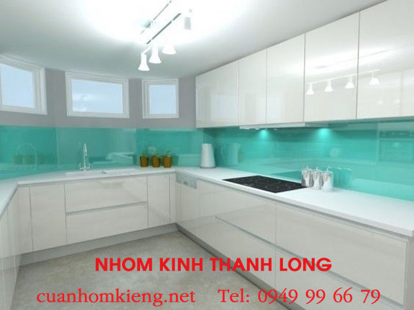 gia-kinh-op-bep-mau-xanh-ngoc