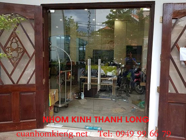 sua-cua-kinh-cuong-luc